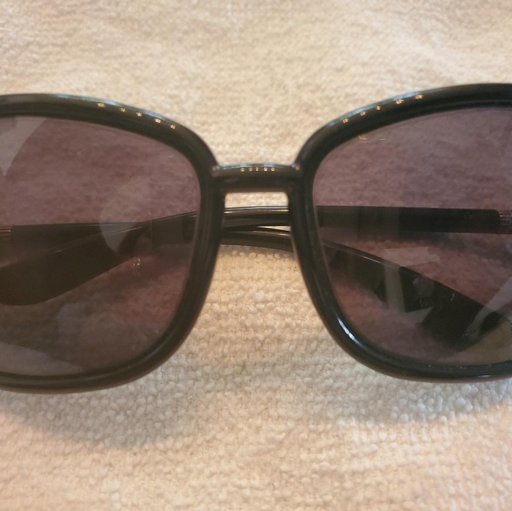 Tom Ford Sunglasses - Picture 5 of 6